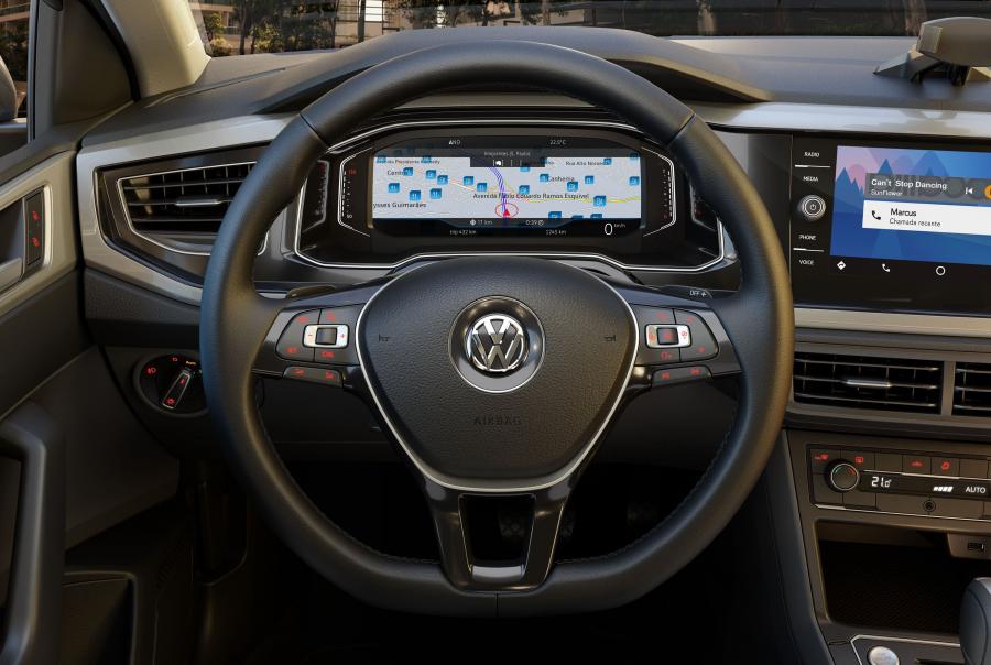 Панель приборов Volkswagen Virtus TSI Highline 2018 года  (фото 11 из 14)
